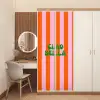 Strepen - Oranje - Verticaal - Ciao bella deurposter klein -sfeer3
