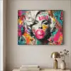 Vrouw - Kauwgom - Graffiti - Neonkleuren Textielframe zwart klein -sfeer2