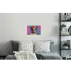 Vrolijk portret - Vrouw - Bloemenkroon Muursticker klein -slaapkamer