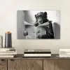 Chimpansee - Aap - Krant - WC - Humor aluminium wit klein -sfeer1