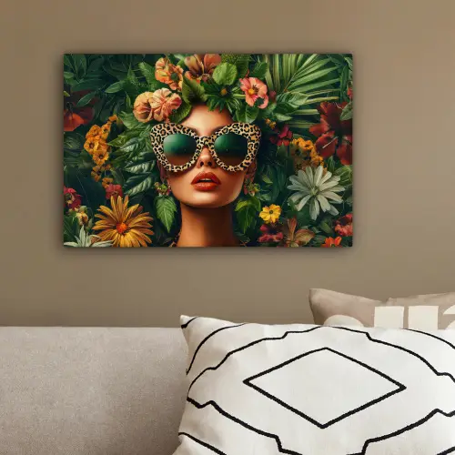 Vrouw - Panterprint - Jungle - Natuur - Luxe canvas 2cm klein -sfeer3