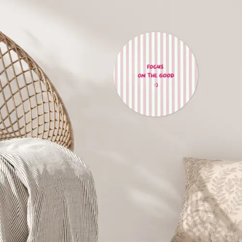 Focus on the good - Strepen - Roze - Smiley Wandcirkel behangsticker klein -sfeer4