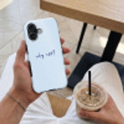 Why not - Blauw - Donker blauw - Quote Toughcase MagSafe Apple iPhone 17 klein -Sfeer1M
