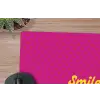 Smile - Stippen - Geel - Smiley - Roze muismat rubber klein -closeup