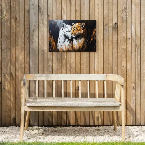 Luipaard - Oranje - Wit - Gras Tuinposter op houten frame 2 cm dik klein -sfeer4