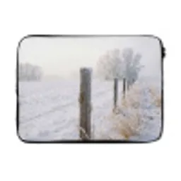 Hek - Sneeuw - Mist - Platteland - Nostalgisch laptophoes neopreen klein -3d