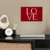Love - Rood - Hatjes poster papier klein -sfeer1