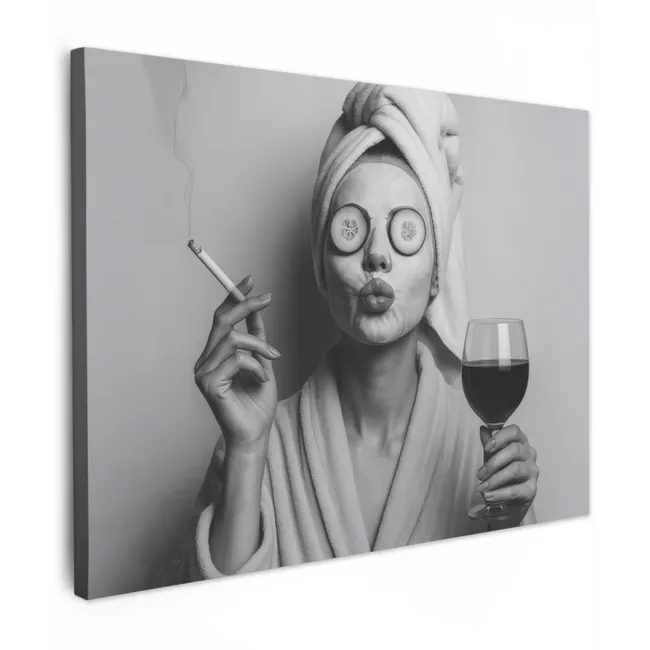 Canvas schilderij - Vrouw - Masker - Wijn - Sigaret