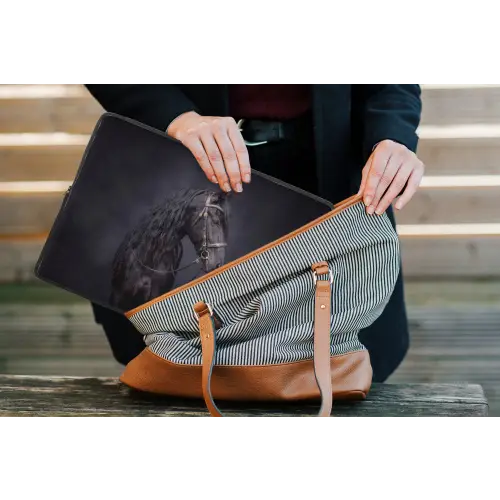 Portret - Paard - Donker laptophoes neopreen klein -tas