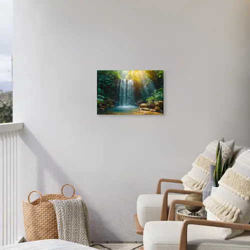 Tropische Waterval in Zonlicht Tuinposter op houten frame 2 cm dik klein -sfeer1