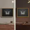 Vlinder - Monochroom - Balans Light Box met batterij (Wandlamp) middel -sfeer3