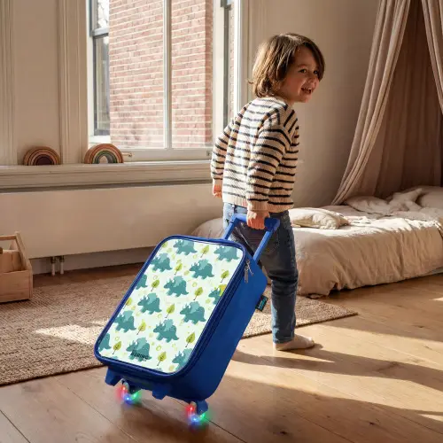 Triceratopsen tussen boompjes Kinderkoffer - Blauw klein -sfeer1