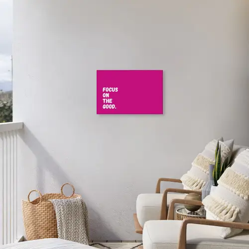 Focus on the good - Roze - Simple Tuinposter op houten frame 2 cm dik klein -sfeer1