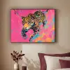 Luipaard - Roze - Oranje - Blauw - Verf Textielframe zwart klein -sfeer1