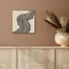 Golvend - Lijnen - Abstract - Silhouet aluminium wit klein -sfeer4