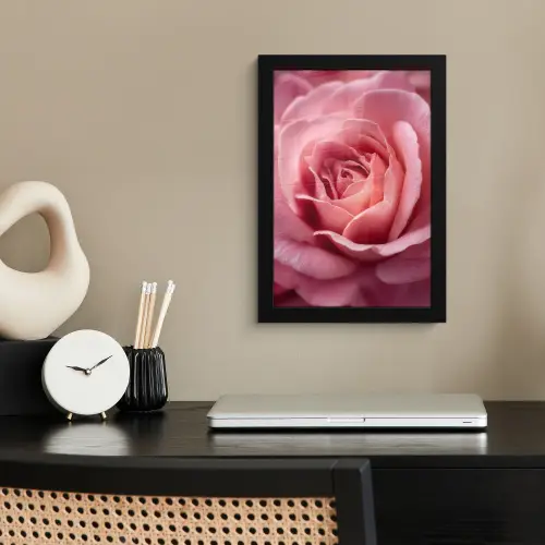 Roze - Roos - Romantisch fotolijst zwart zonder passe partout klein -sfeer1