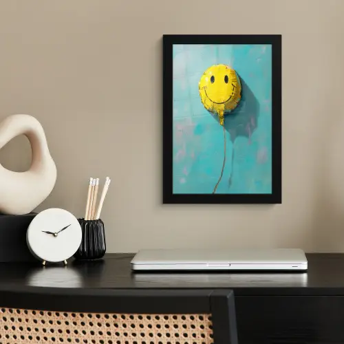 Ballon - Geel - Smiley fotolijst zwart zonder passe partout klein -sfeer1
