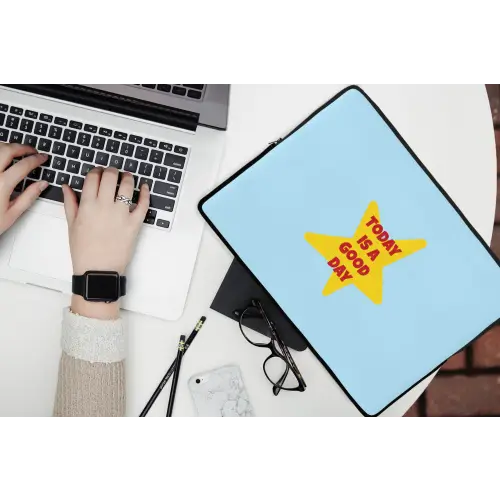 Ster - Today is a good day - Blauw laptophoes neopreen klein -bureau