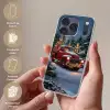 Kersttruck - Sneeuwbos - Rood Telefoonhoesje iPhone 17 Pro Max klein -sfeer3_DE