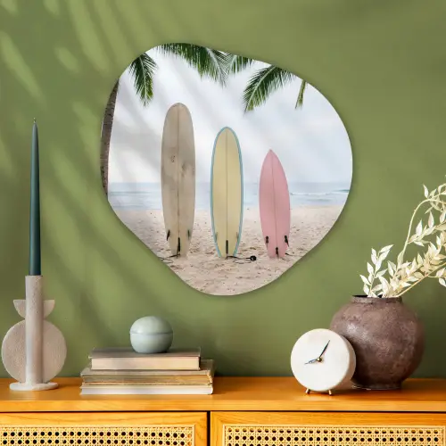 Surfboard - Palmbomen - Kleurrijk Wandcirkel Organisch Aluminium middel -sfeer2