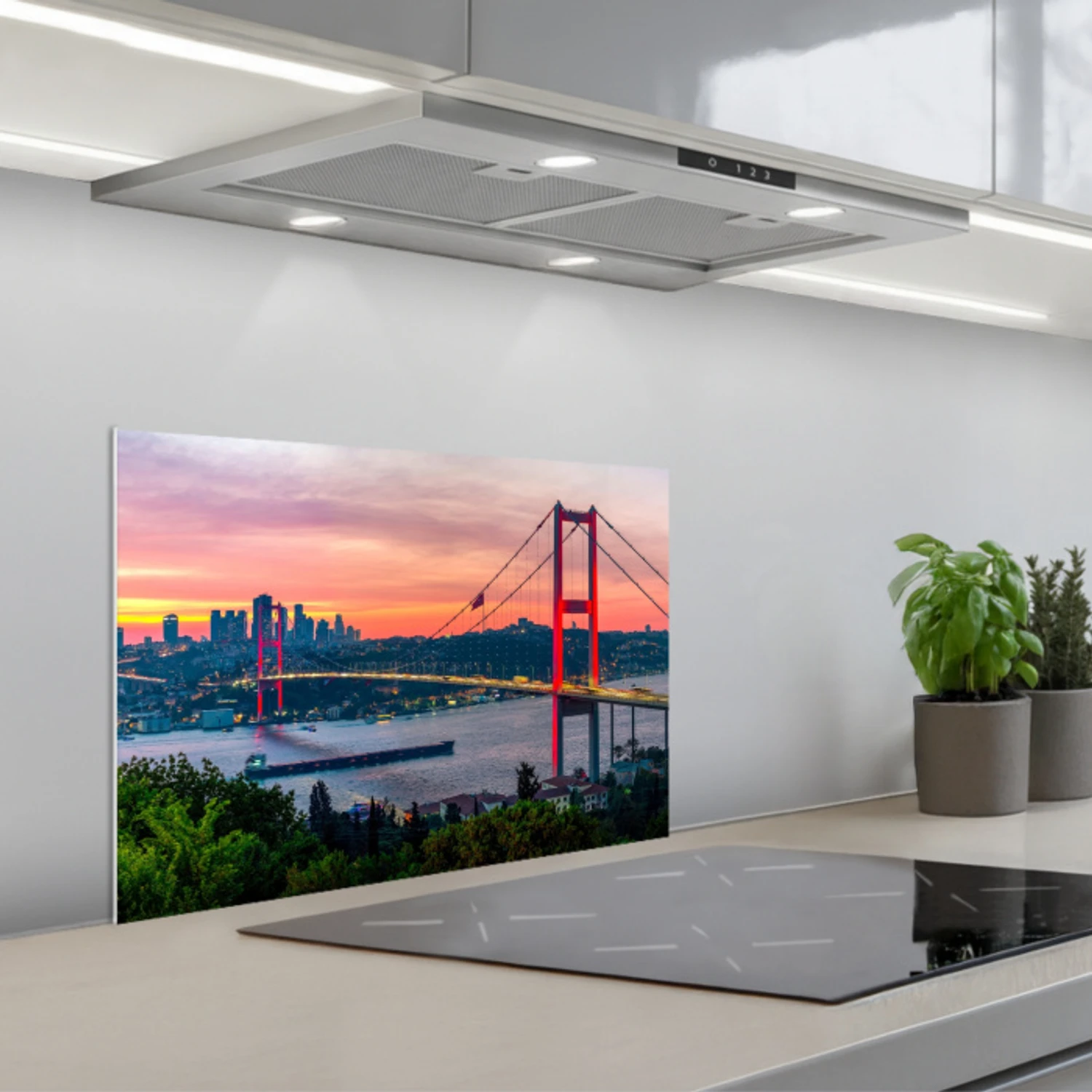 Kitchen splashback for hob - Bridge - Red - Skyline - Water ...