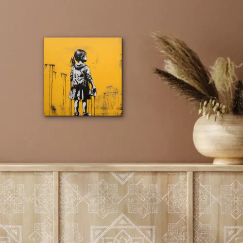 Meisje - Boek - Gele Muur - Graffiti aluminium wit klein -sfeer4