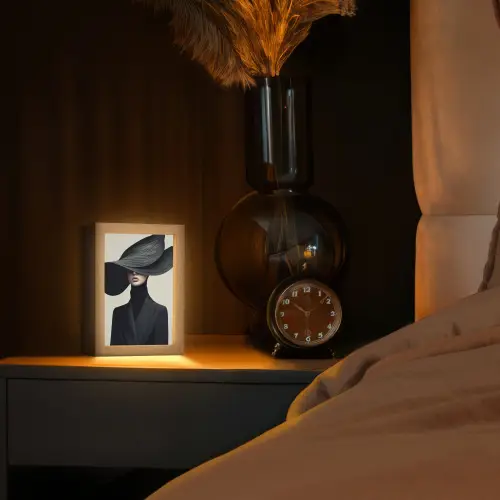 Zwart - Vrouw - Hoed Light Box met kabel (Tafellamp) klein -sfeer1