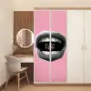 Mond - BLAH BLAH - Roze deurposter klein -sfeer3