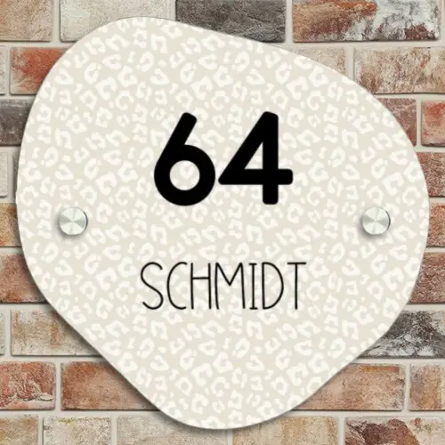 Beige panterprint - Modern Naambord Organisch middel -sfeer10