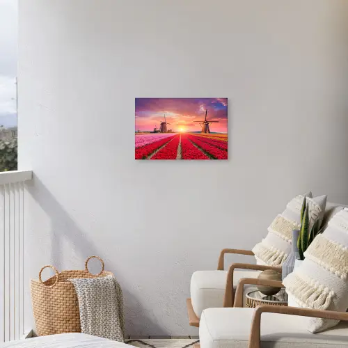 Tulpenvelden met windmolens bij zonsondergang Tuinposter op houten frame 2 cm dik klein -sfeer1