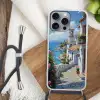Huizen - Zee - Bomen - Bloemen Hoesje iPhone 16 Pro Max met koord klein -sfeer4