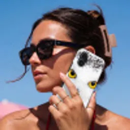 Sneeuwuil - Portret - Geel Toughcase MagSafe Apple iPhone 17 klein -Sfeer2V
