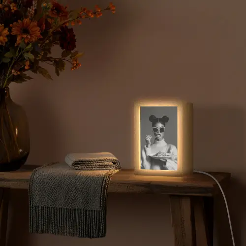 Vrouw - Pasta - Zonnebril Light Box met kabel (Tafellamp) klein -sfeer4