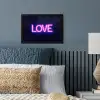 Neon - Love - Valentijn fotolijst zwart zonder passe partout klein -sfeer3