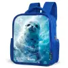 Witte zeehond in het water Kinderrugzak - Blauw middel -schuin