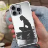 Silhouet - Vrouw - Surfplank - Water Hoesje iPhone 16 Pro Max met koord klein -sfeer3