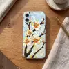 Bloesems - Wit - Mozaïek - Tak Apple iPhone 16 Plus klein -sfeer1