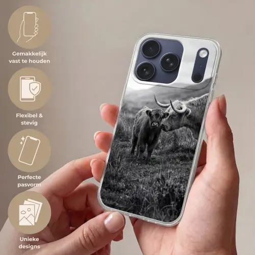Schotse hooglander - Kalf - Zwart - Wit Telefoonhoesje iPhone 17 Pro klein -sfeer3_NL