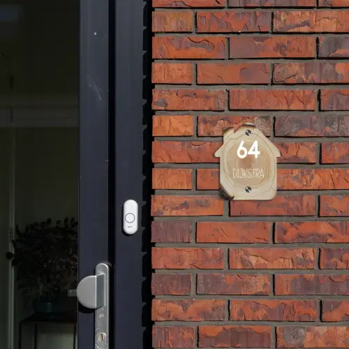 Boomschijf - Modern Naambord Huisje klein -sfeer2