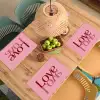 Love - Roze - Spiegeling Placemat vinyl groot -zzsfeer5_Kitchenyeah-website