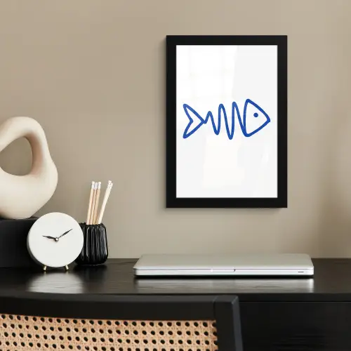 Vis - Minimalistisch - Blauw - Lijn fotolijst zwart zonder passe partout klein -sfeer1