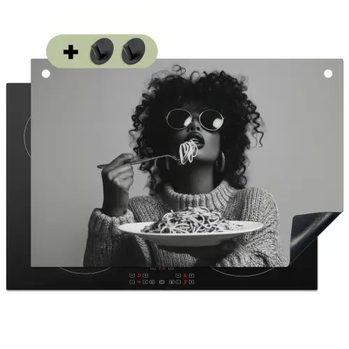 Vrouw - Pasta - Zwart - Wit Inductie beschemer met haakjes klein -3d