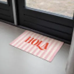 Hola - Quote -  Strepen - Pastel - Roze - Rood - Wit Deurmat klein -sfeer2