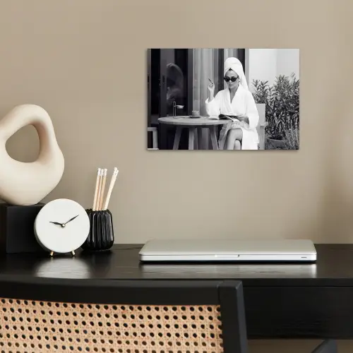 Modern - Vrouw - Zwart - Wit poster papier klein -sfeer1