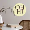 Oh hi - Geel - Monogram Wandcirkel behangsticker klein -sfeer3