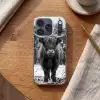 Schotse hooglander - Zwart - Wit - Sneeuwvlokken Telefoonhoesje iPhone 17 Pro klein -sfeer1