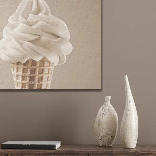 IJs - Softijs - Romig - Hoorntje - Beige PET vilt klein -sfeer6_closeup