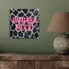 Panterprint - Zwart - Neonletters - Roze plexiglas 5mm klein -sfeer3