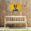Frida Kahlo - Vrouw - Geel - Blauw - Bloemen Tuinposter op houten frame 2 cm dik klein -sfeer4