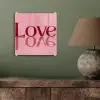 Love - Roze - Spiegeling plexiglas 5mm klein -sfeer3